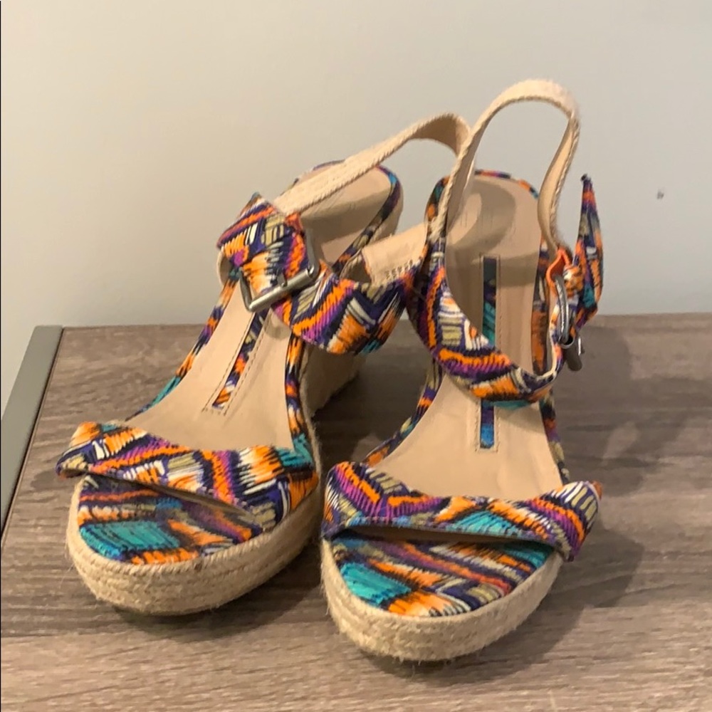 Multi colored wedges